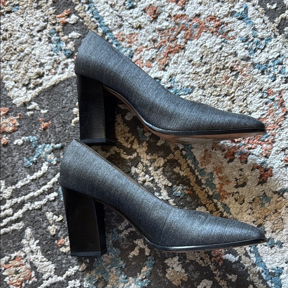 Vintage Salvatore Ferragamo Women's Gray Heels - Picture 3 of 5